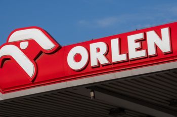 Tak Polska wypada na tle sąsiadów. Porównano ceny paliw