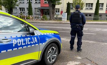 Małopolska. 12-latek z nożem w szkole, inny groził kolegom w SMS-ach