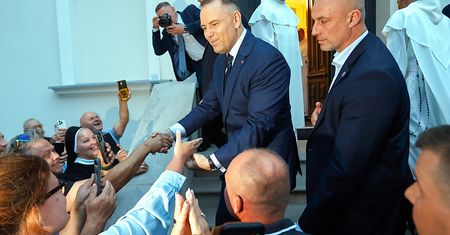 Karol Nawrocki na Jasnej Górze. Huczne powitanie