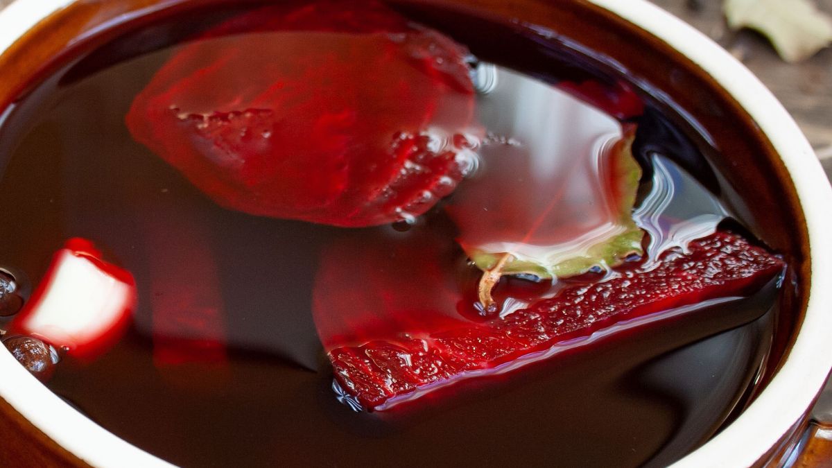 Dodaj olej roślinny do zakwasu z buraków