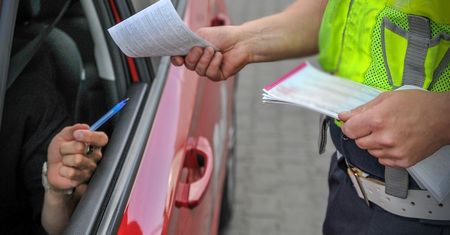 Posłowie PiS-u chcą wyższych mandatów. Skrytykowali też własny rząd