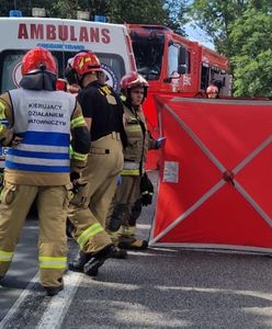 Dramatyczny wypadek na Pomorzu. Kierowca wjechał w grupę rowerzystów