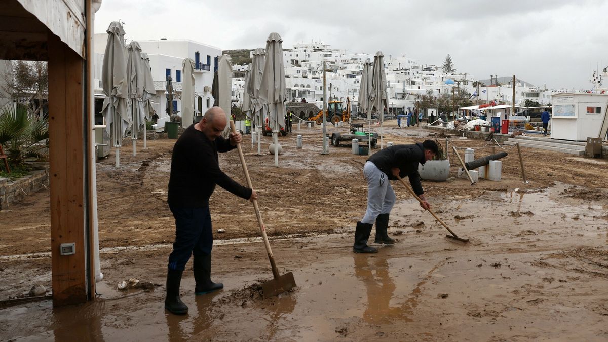 Greckie wyspy walczą ze skutkami powodzi błyskawicznej