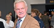 Cezary Pazura w zupełnie nowym wydaniu. TAK wyglądał podczas ramówki Polsatu [ZDJĘCIA]