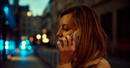 Od razu się rozłącz. Kobieta odebrała telefon i straciła 750 tys. zł