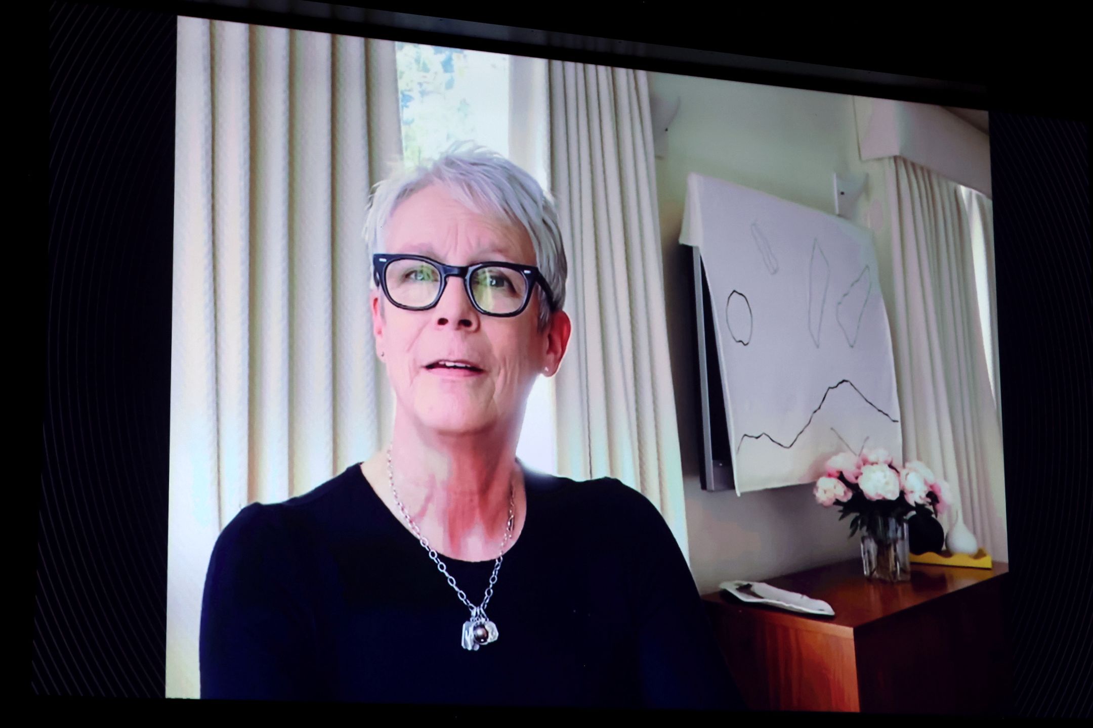 Tegoroczne Złote Globy z pewnością przejdą do historii. Jamie Lee Curtis jako jedyna nie odcięła się od organizatorów 