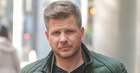 Filip Chajzer wspomina mrożący krew w żyłach lot: "Samolotem zaczęło MIOTAĆ JAK LIŚCIEM. Krzyk ludzi, płaczące dzieci"