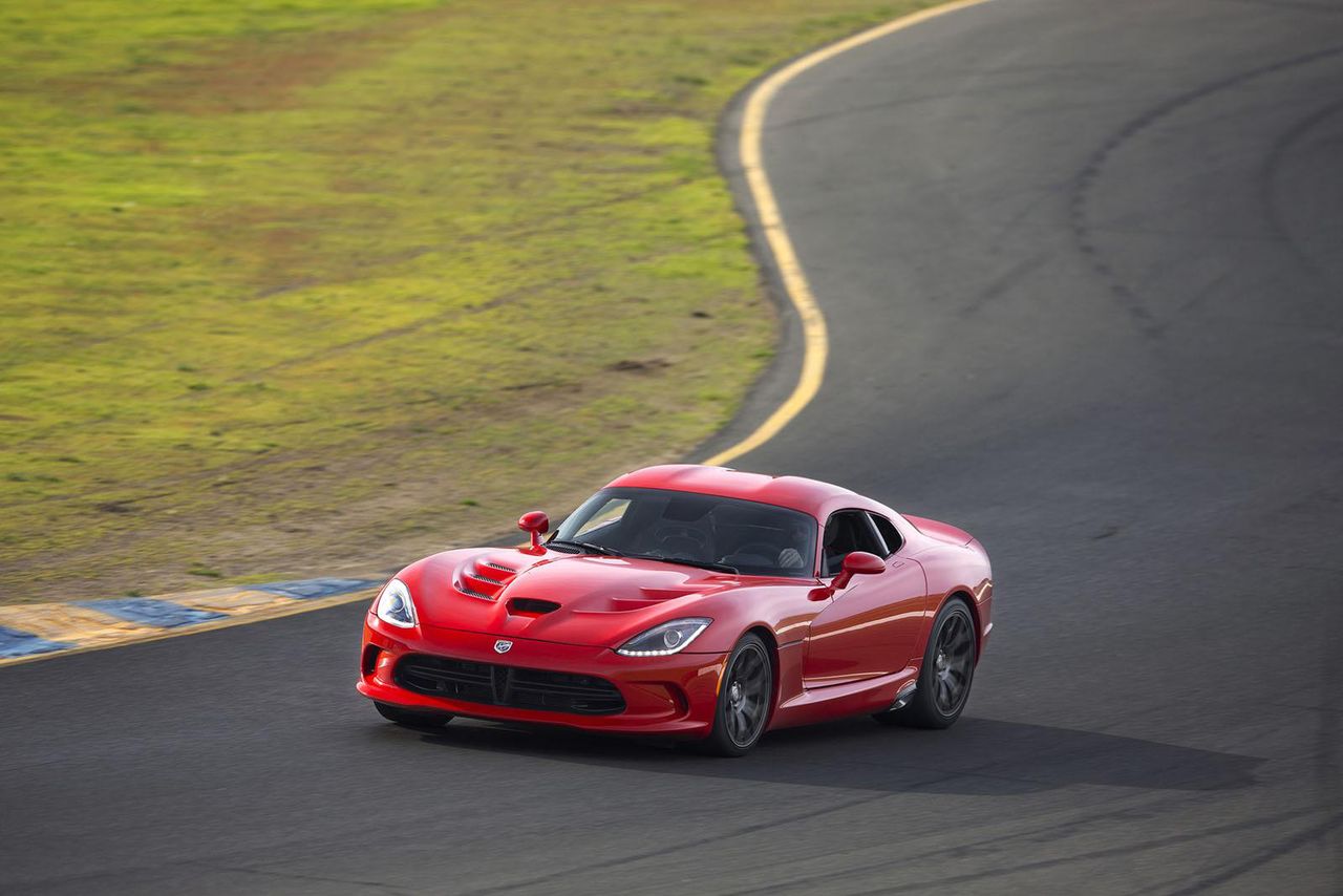 Dodge Viper 2015: powrót pod starym imieniem