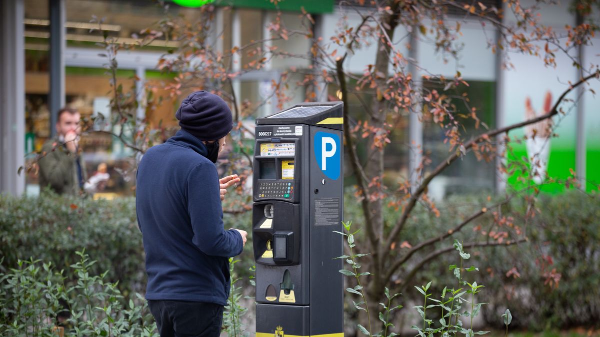 parking parkomat parkometr mandat parkowanie miasto opłaty za parkowanie
