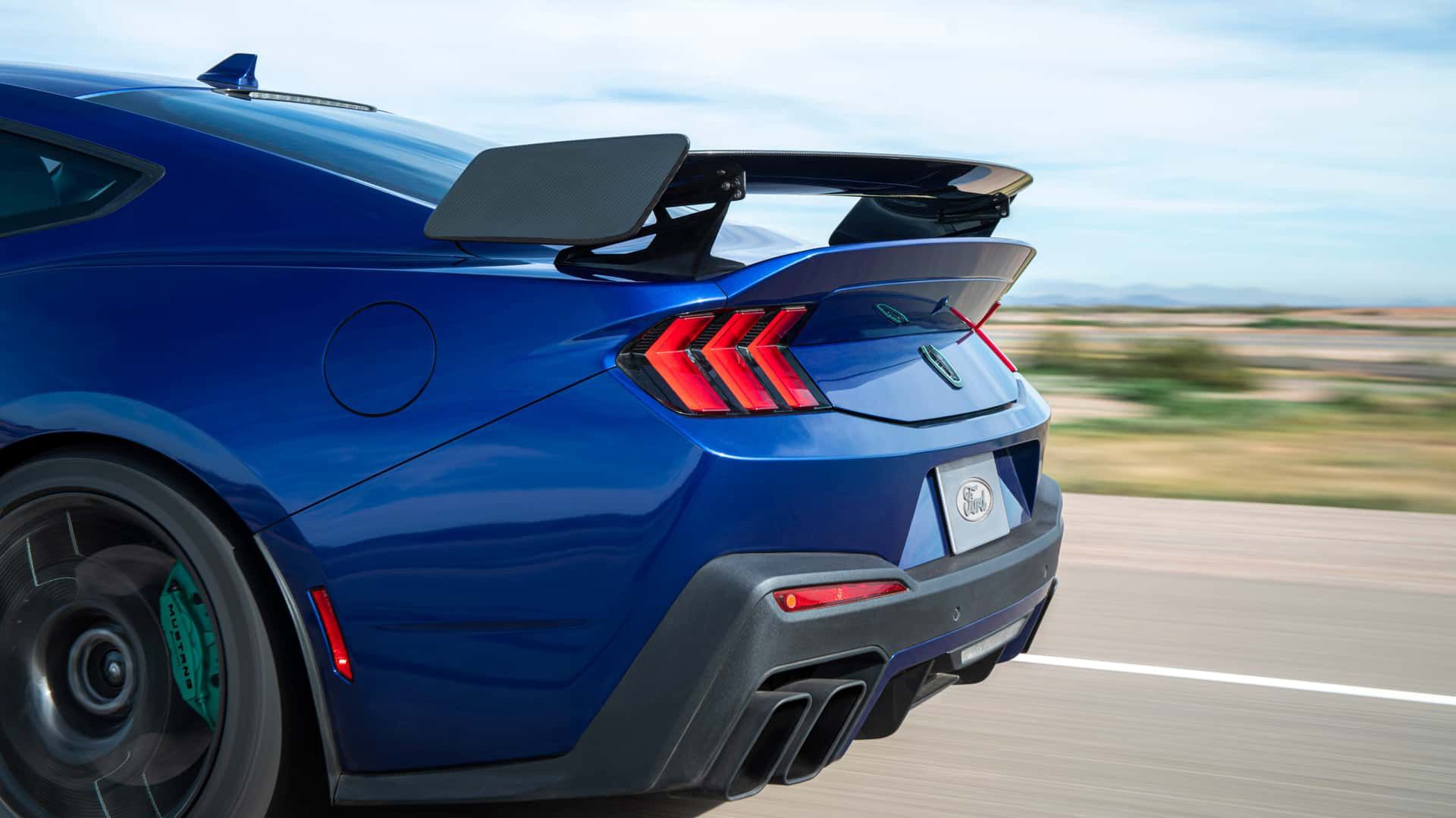 Ford Mustang Dark Horse SC