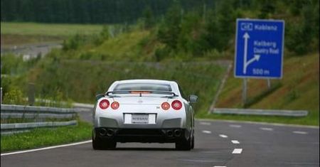 Nissan GT-R w liczbach