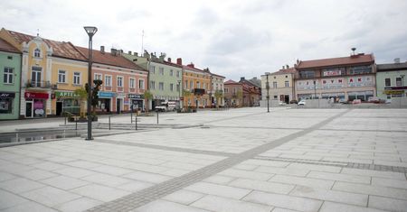 PiS chce "odbetonować" miasta. Minister Anna Moskwa zapowiada nowy program