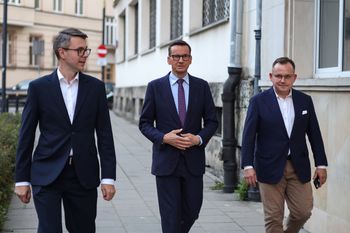 Narada ludzi u Morawieckiego. Jest pierwszy komentarz