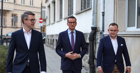 Narada ludzi u Morawieckiego. Jest pierwszy komentarz