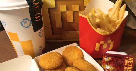 Kupiła synowi zestaw Minecraft w McDonald's. Tylko jedna rzecz mu smakowała