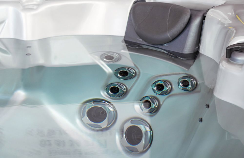 Wanna z hydromasażem – co warto wiedzieć? Jaki model kupić?