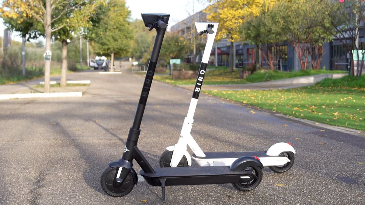 Hulajnogi elektryczne Bird z nowym systemem. Koniec dewastacji urządzeń 1