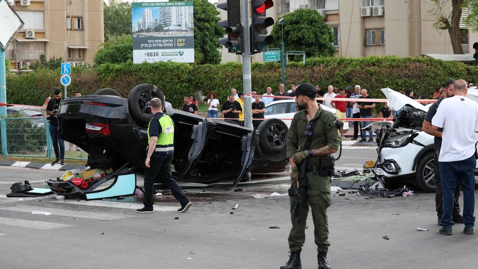 Temporary
Israeli police cordon off the site of a car accident, where Israeli minister Itamar Ben-Gvir was lightly hurt after his car was involved in an accident, in Ramla south of Tel Aviv, on April 26, 2024. (Photo by AHMAD GHARABLI / AFP)
AHMAD GHARABLI