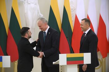 Nawrocki sceptyczny. Sąsiad Polski: Kijów w UE do 2030 r.