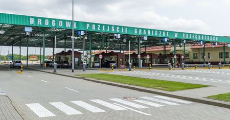 Tysiące Rosjan wjeżdża do Polski. Oto jak działają restrykcje