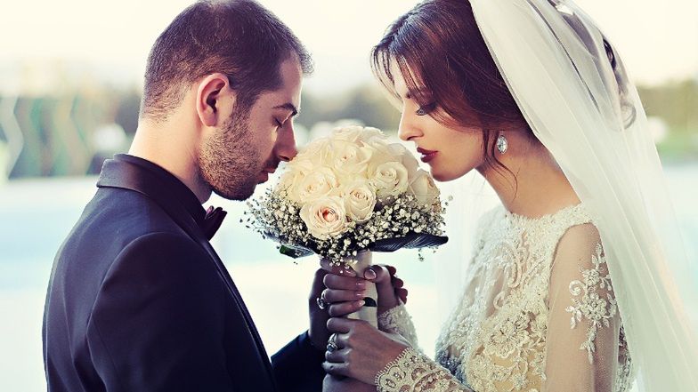 Para młoda zemściła się na fotografie