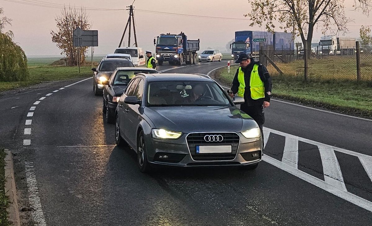 Jazda na zakazie z dotkliwszą karą. Rząd zmienia przepisy, ale to nie poprawi sytuacji [Opinia]