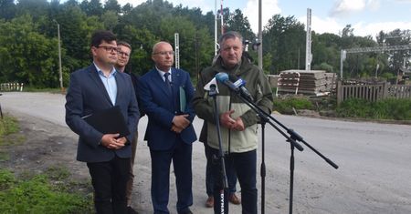 Tarnobrzeg: Modernizacja kolejnych wałów przeciwpowodziowych na Sanie