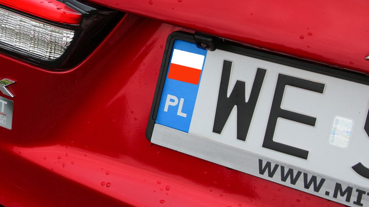 Samodzielna zmiana flagi na tablicy to ryzyko mandatu