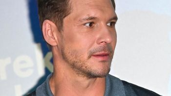 "Załamuję ręce". Mikołaj Roznerski reaguje na nagłówki o "dramatycznym wypadku"