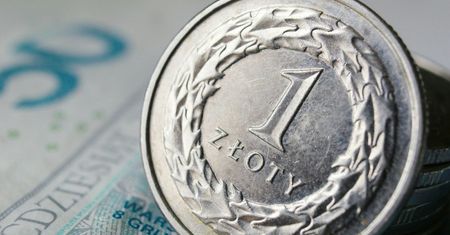 Co się dzieje z kursem euro i dolara? Wykresy mówią wszystko