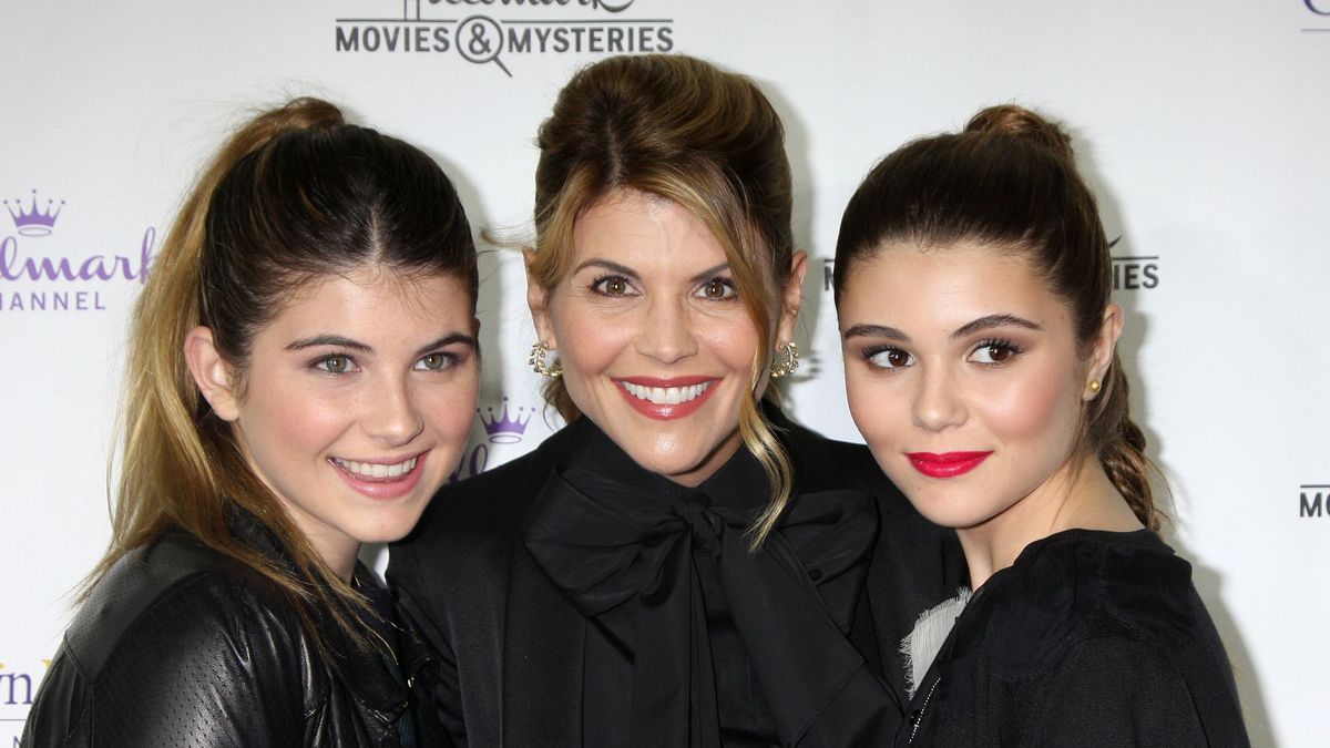 Lori Loughlin z córkami
