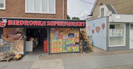 Atak na polskie sklepy w Holandii. Kim są właściciele sklepów?