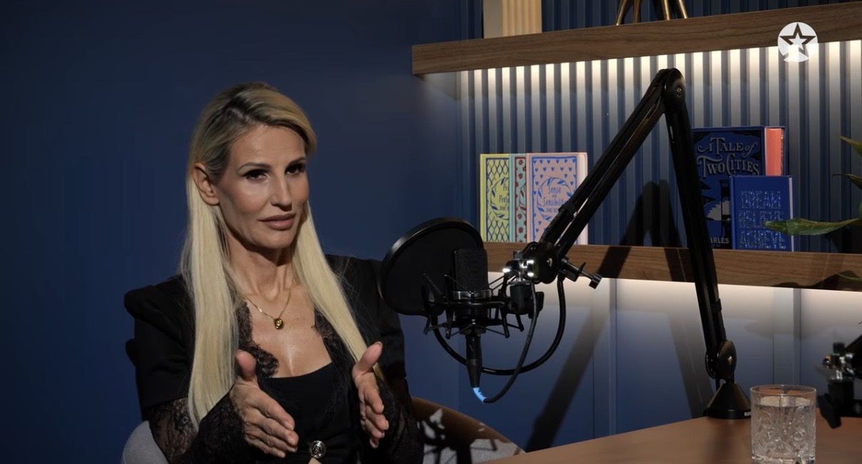 Dominika Tajner podczas rozmowy 