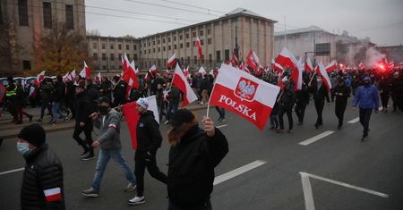 "GW": Kobiety robią własny Marsz Niepodległości 2021