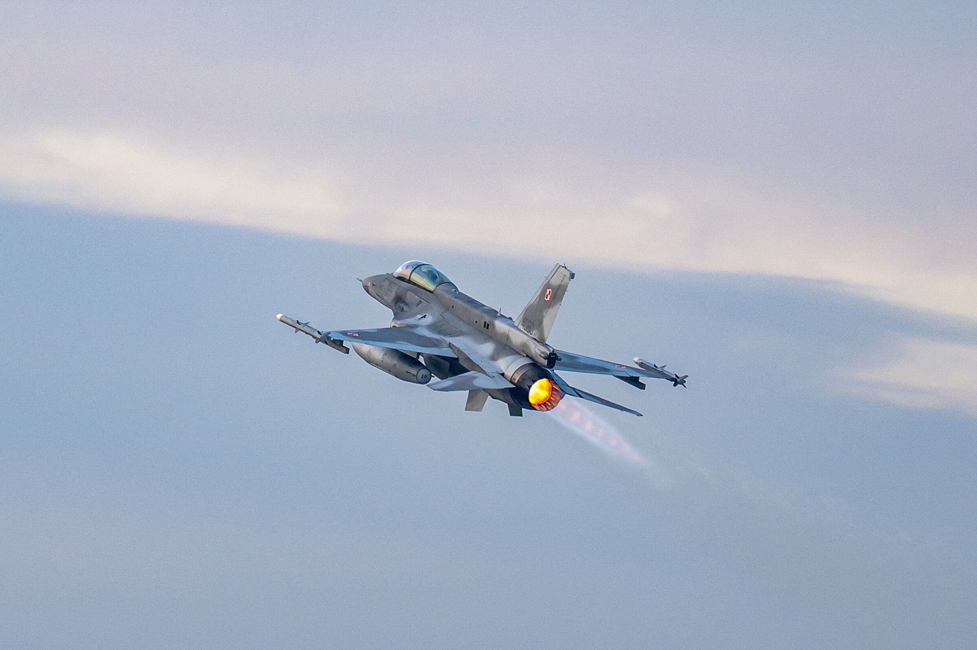 Zmasowany atak na Ukrainę. Zamknięte lotniska w Polsce