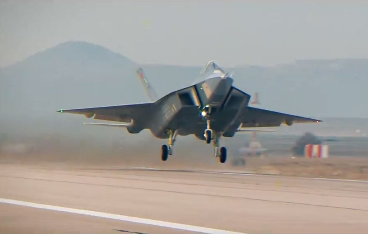 Turkey's Kaan Fighter Jet Soars in Maiden Flight, Eyeing Independence in  Aviation Tech