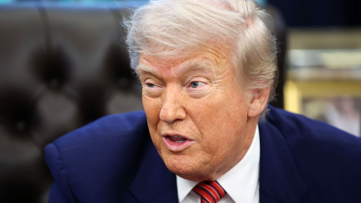 Donald Trump nazwał Putina "kompletnie szalonym"