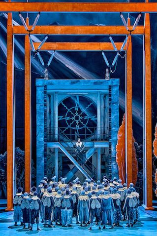„Lohengrin” w Bayreuth, scena zbiorowa z II aktu © Bayreuther Festspiele/ Enrico Nawrath