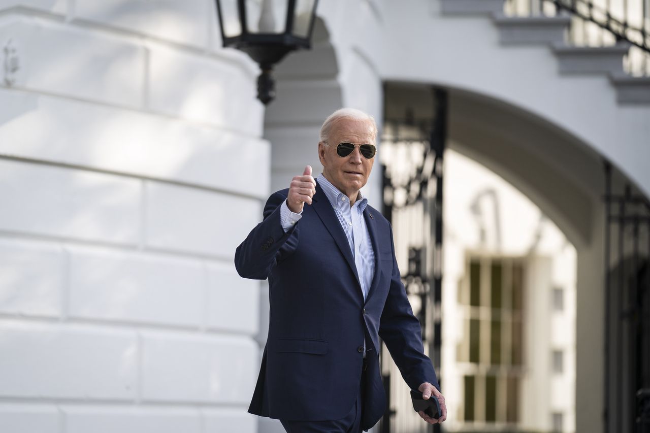 Washington, DC - March 19 : President Joe Biden walks across the South Lawn to board Marine One for a trip to NV, at the White House in Washington, DC on Tuesday, March 19, 2024. (Photo by Jabin Botsford/The Washington Post via Getty Images)