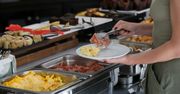 Zakazane przy szwedzkim stole. Dyrektorka hotelu mówi jasno