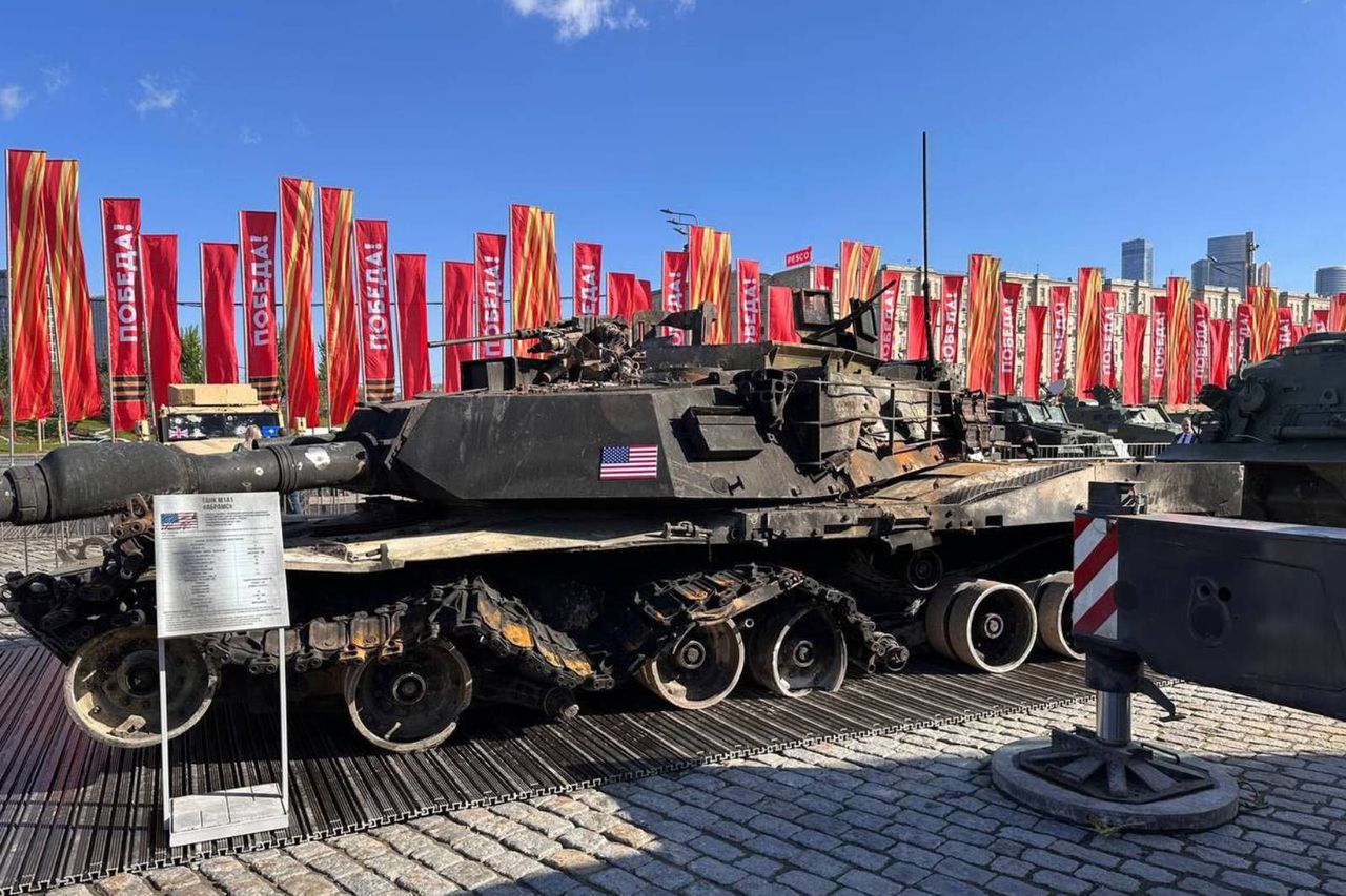Russians boast in Moscow of the destroyed M1A1 Abrams tank.