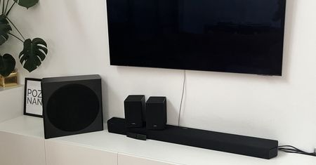 Dźwięk subiektywnie lepszy niż w kinie – czyli recenzja zestawu Samsung Q950A