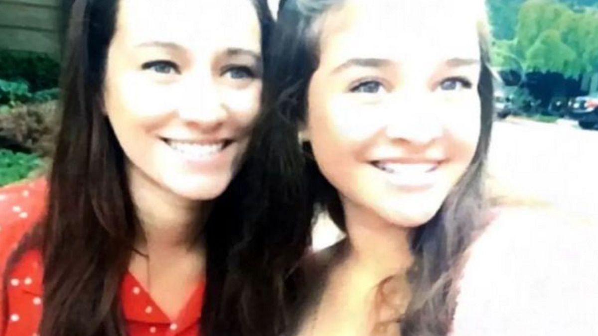 Veronica Youngblood z 15-letnią córką. Nastolatka została zamordowana przez matkę razem z młodszą o 10 lat siostrą