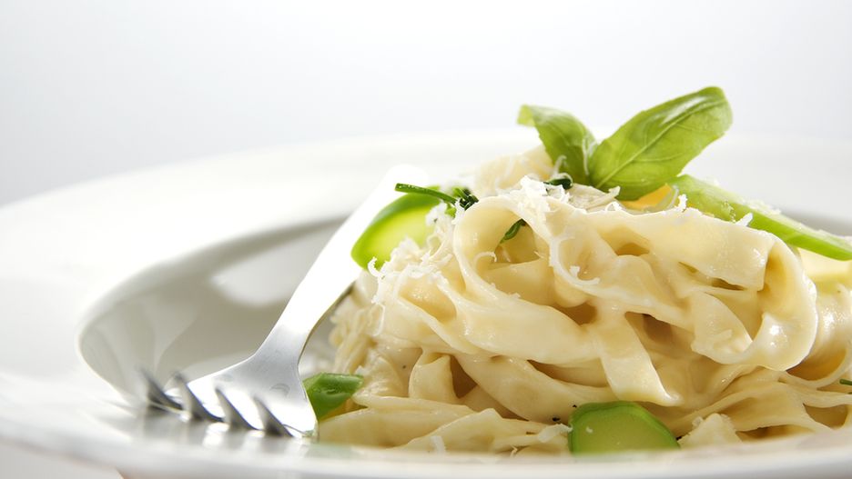 Jak przygotować wegetariańskie spaghetti carbonara? 1