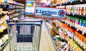 Pustki w markecie. Aż zrobiła zdjęcie. "Towaru tyle, co kot napłakał"