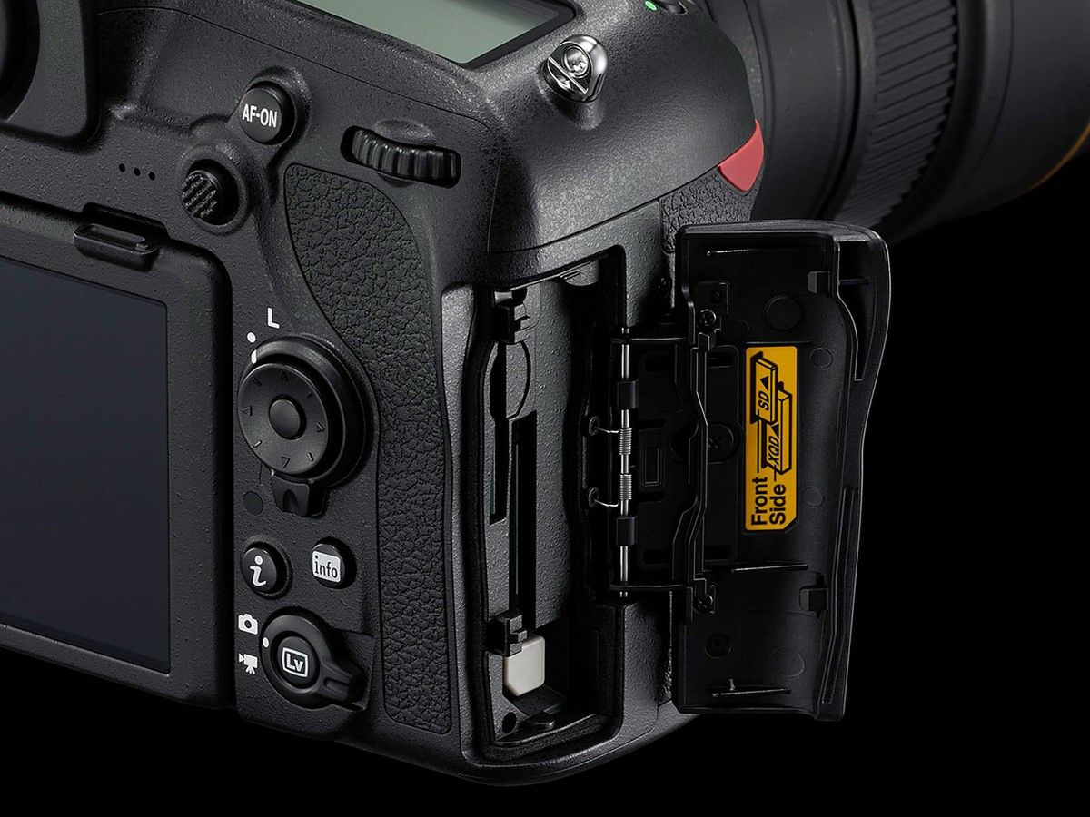 Nikon D850 - pełna klatka z 45 Mpix, 7 kl./s i filmami 4K 2