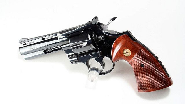 Nowy sposób na zagranie w rosyjską ruletkę [wideo] 1