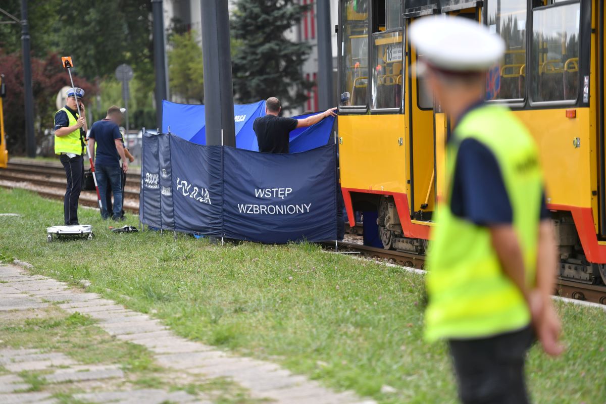 Drzwi tramwaju przytrzasnęły 4-latka. Tragedię obserwowała babcia
