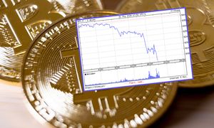 Problemy Bitcoina. Największa kryptowaluta świata nurkuje głęboko