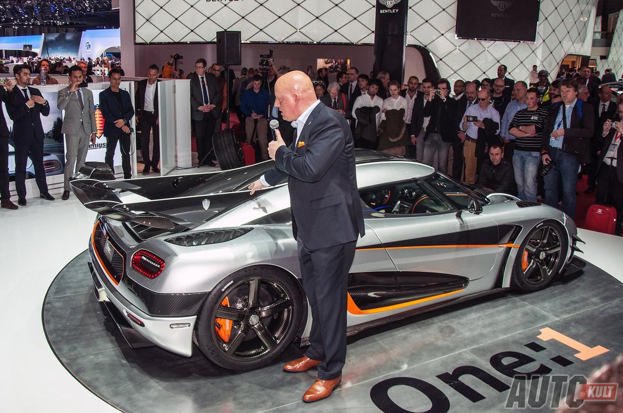 Christian von Koenigsegg i model One:1 w Genewie w roku 2014.